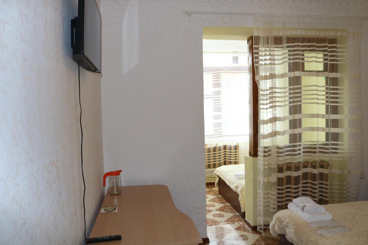 יירבאן Hotel 333 מראה חיצוני תמונה
